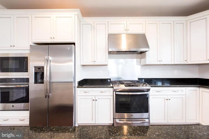 304 S Stonestreet Ave, Rockville, MD 20850