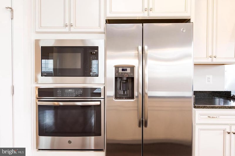 304 S Stonestreet Ave, Rockville, MD 20850