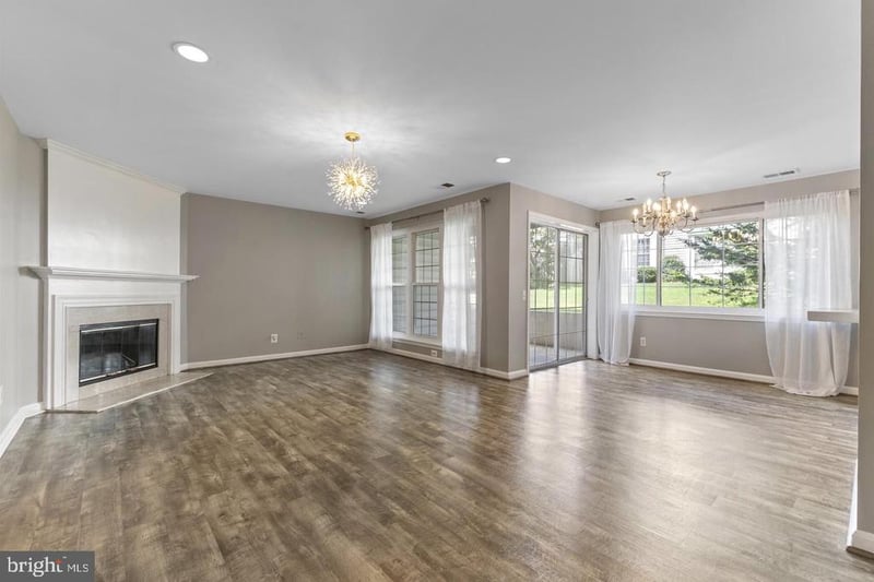 8244 Catbird Cir #101, Lorton, VA 22079
