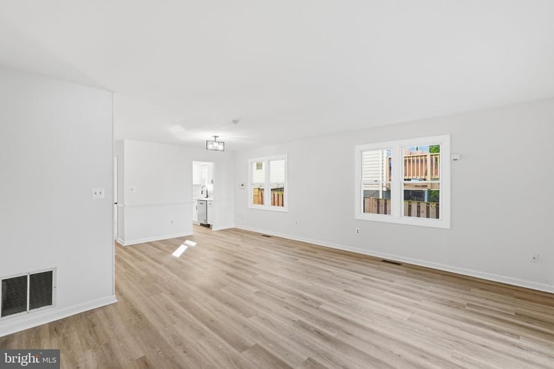 9 Leadbeater St #1/2, Alexandria, VA 22305