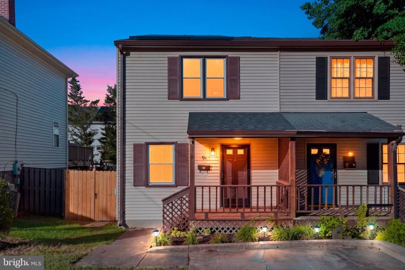 9 Leadbeater St #1/2, Alexandria, VA 22305