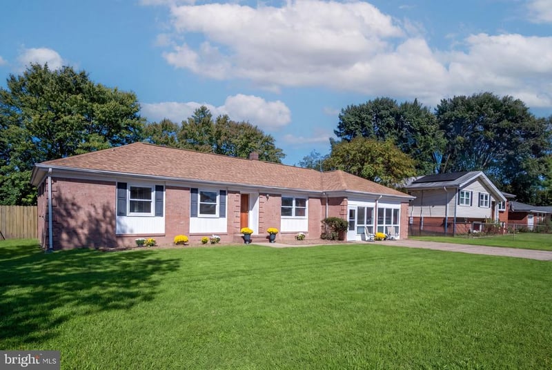 239 Darl Cir, Colonial Beach, VA 22443
