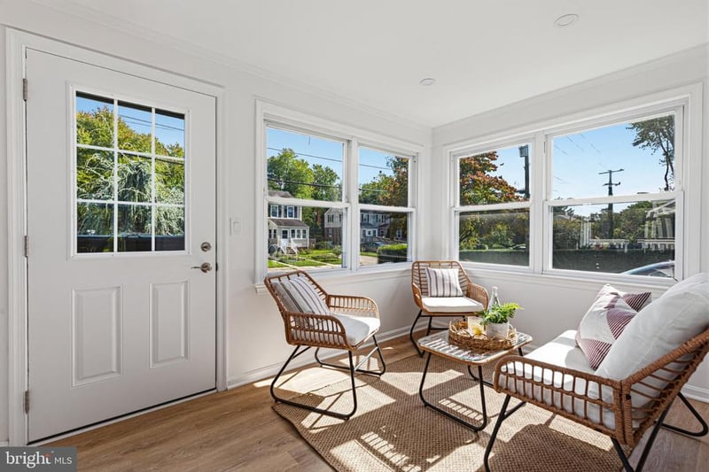 5924 Edgehill Ct, Alexandria, VA 22303