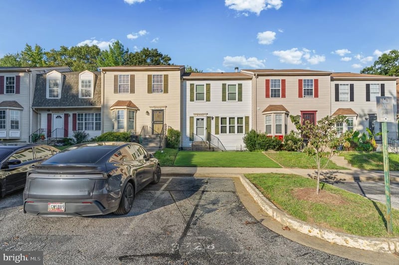 3728 Silver Park Ct, Suitland, MD 20746
