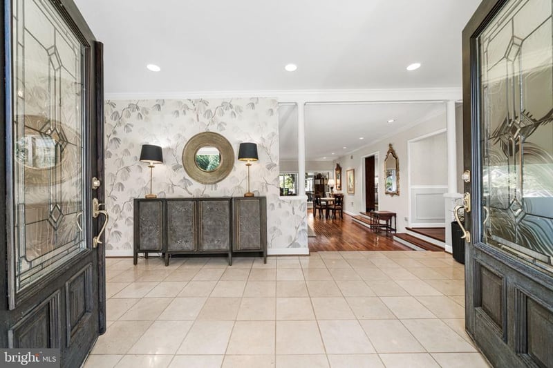 7910 W Boulevard Dr, Alexandria, VA 22308