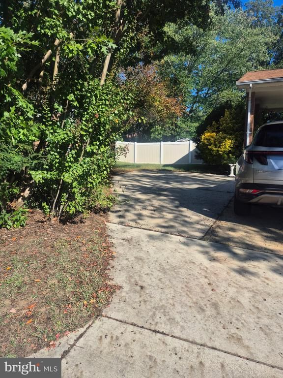 10504 Mullikin Dr, Clinton, MD 20735