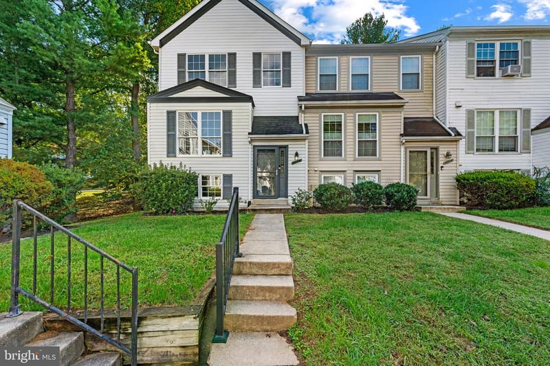11716 Stonegate Ln, Columbia, MD 21044