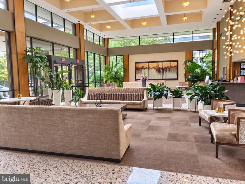 3709 S George Mason Dr #C2E, Falls Church, VA 22041