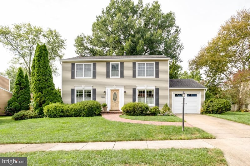 5308 Greenough Pl, Burke, VA 22015