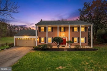 1335 Macbeth St, Mclean, VA 22102