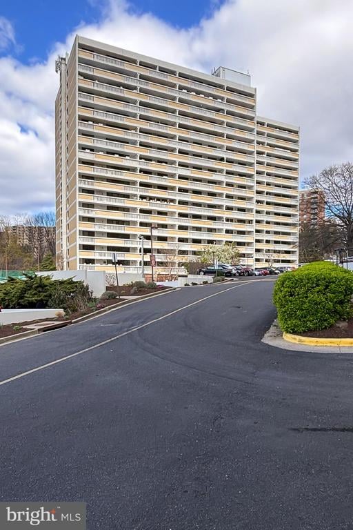 6101 Edsall Rd #1007, Alexandria, VA 22304