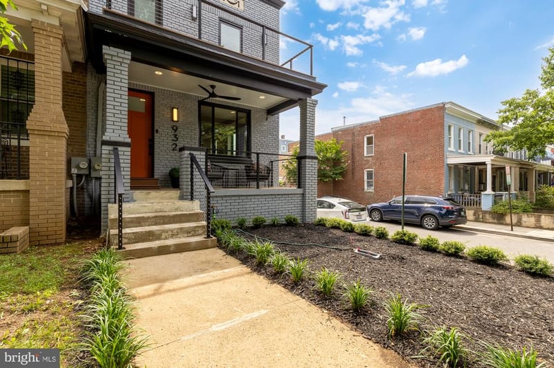 932 14th St SE, Washington, DC 20003