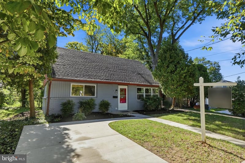 702 Dryden St, Silver Spring, MD 20901