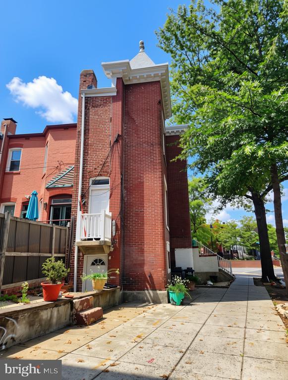 3440 11th St NW, Washington, DC 20010