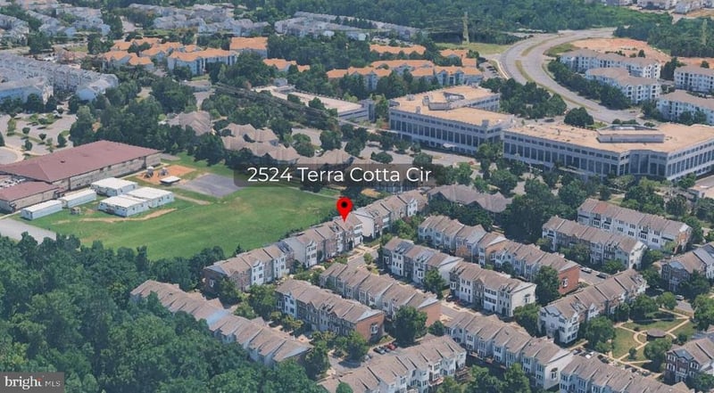 2524 Terra Cotta Cir, Herndon, VA 20171