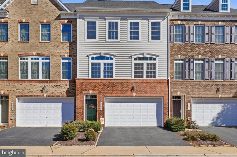 42612 Harlow Meadows Ter, Sterling, VA 20166