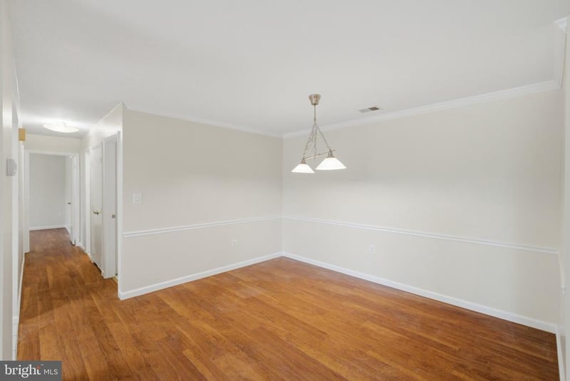 8010 Needwood Rd #203, Derwood, MD 20855