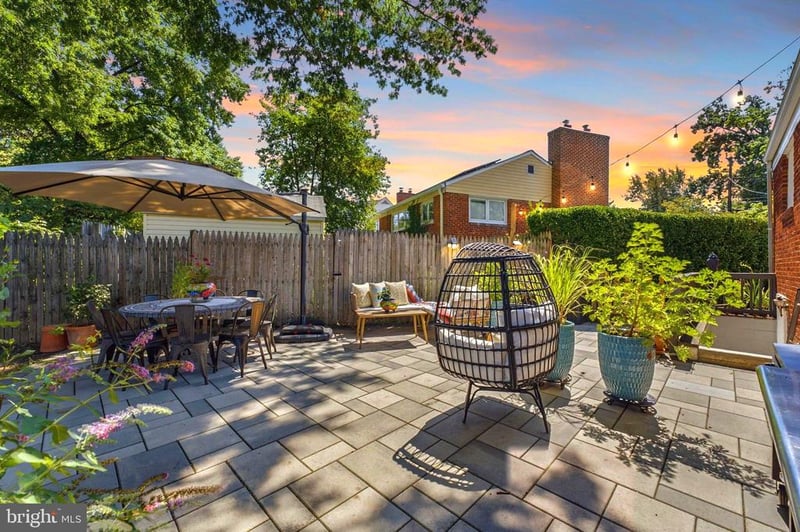 10401 Haywood Dr, Silver Spring, MD 20902