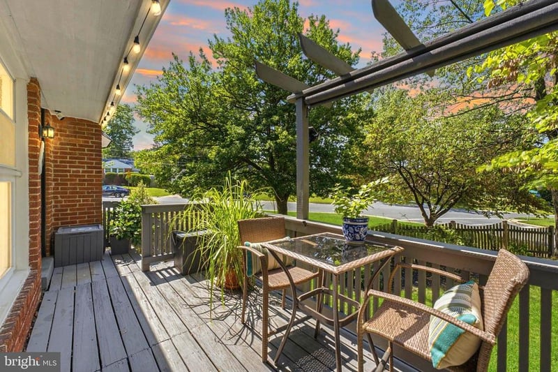 10401 Haywood Dr, Silver Spring, MD 20902
