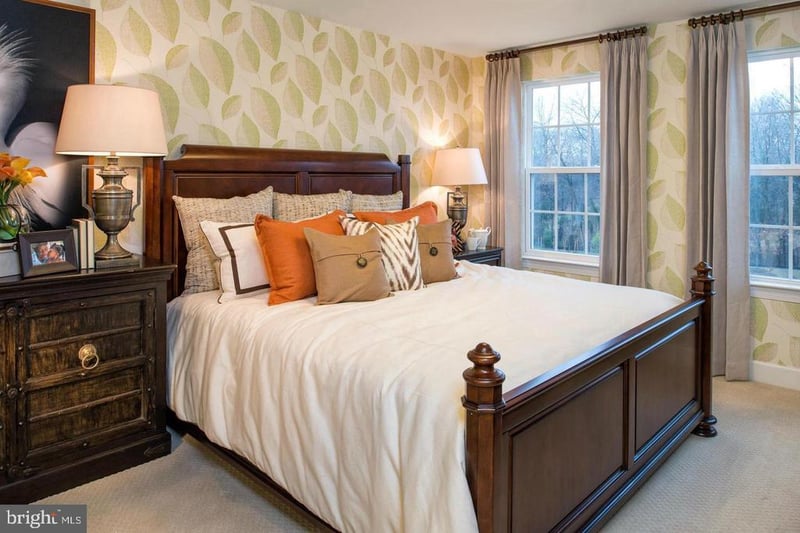 8907 Englewood Farms Dr, Manassas, VA 20112