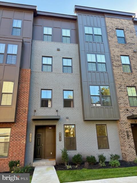 43780 Metro Ter, Ashburn, VA 20147