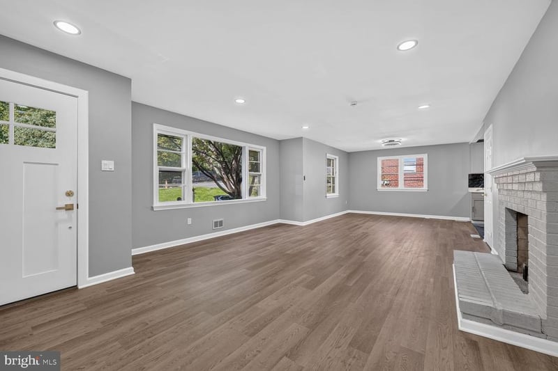 6802 Bock Rd, Fort Washington, MD 20744