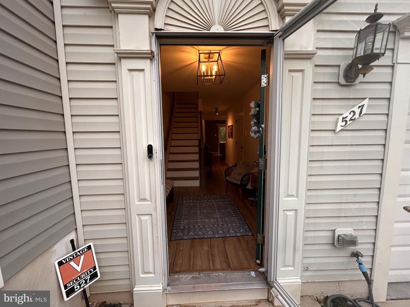 527 Sylvan Ct, Frederick, MD 21703
