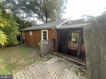 7208 Hickory St, Falls Church, VA 22043