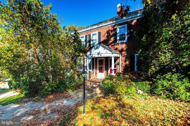 2723 S Buchanan St, Arlington, VA 22206