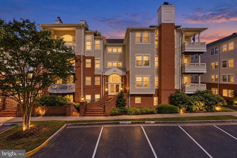 4215 Mozart Brigade Ln #3, Fairfax, VA 22033