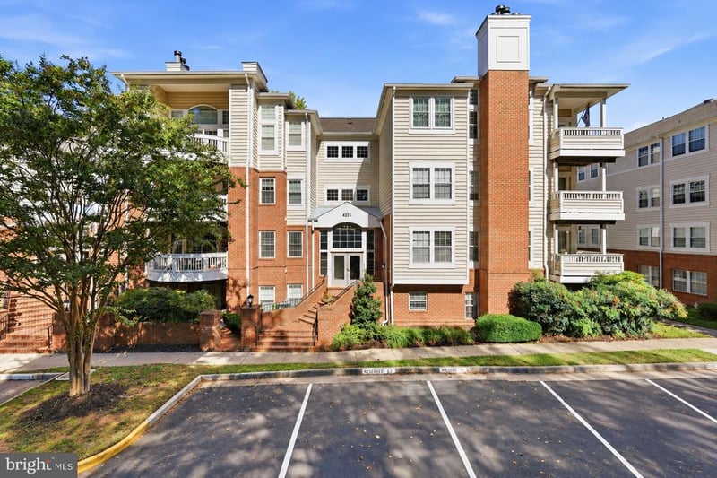 4215 Mozart Brigade Ln #3, Fairfax, VA 22033