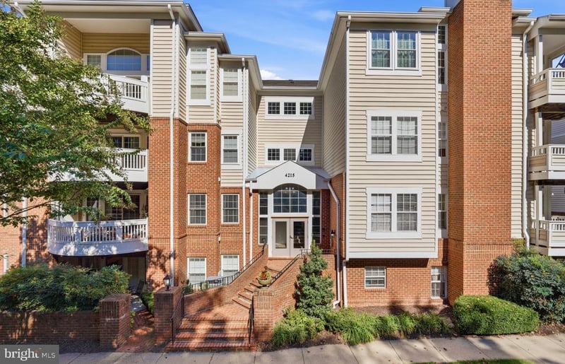 4215 Mozart Brigade Ln #3, Fairfax, VA 22033