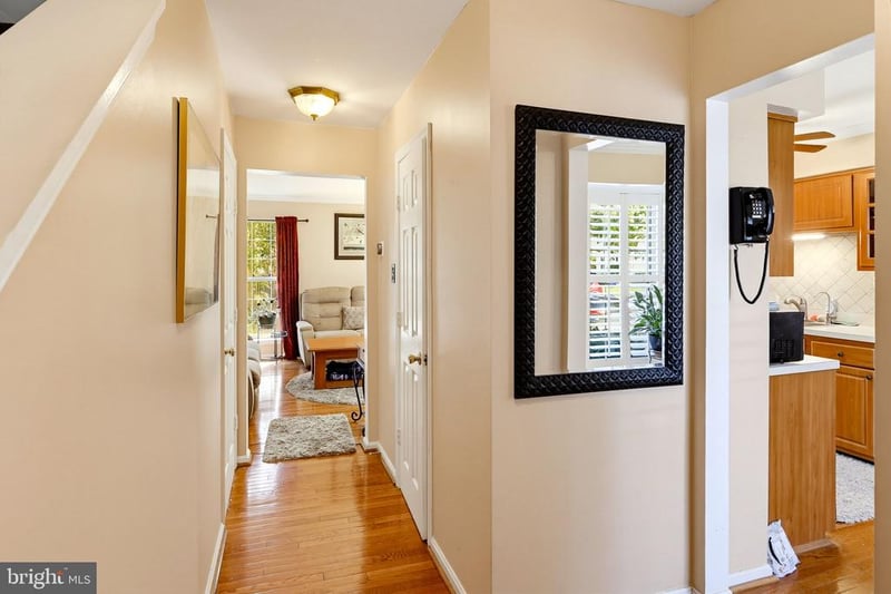 17736 Chipping Ct, Olney, MD 20832