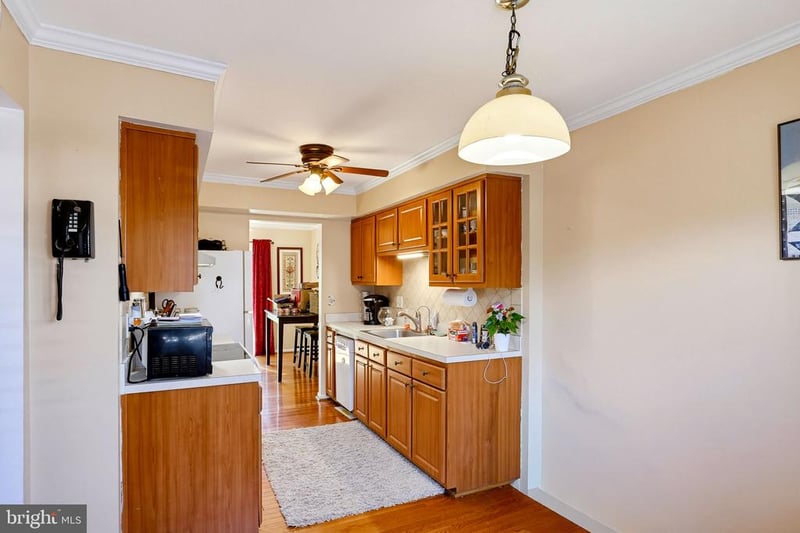 17736 Chipping Ct, Olney, MD 20832