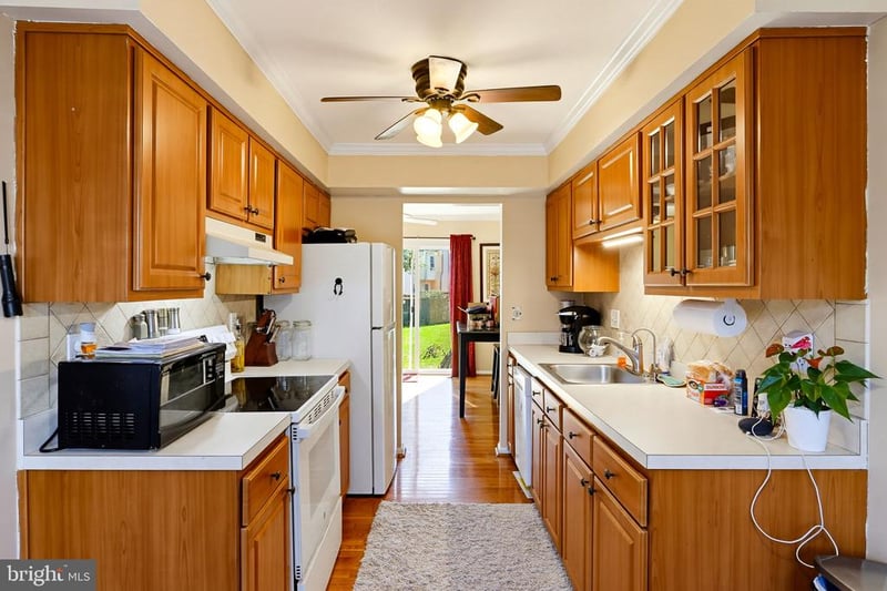 17736 Chipping Ct, Olney, MD 20832