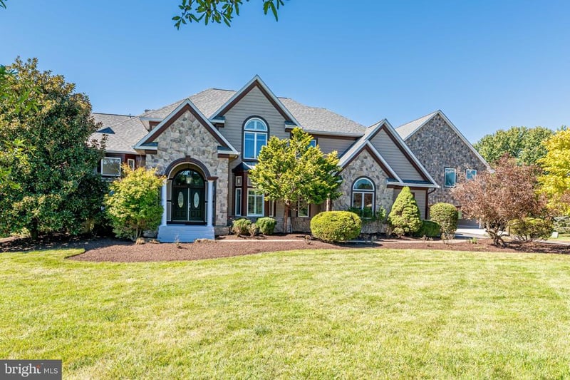 16503 Loneoak Pl, Hamilton, VA 20158
