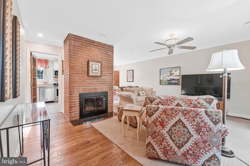 134 Kingsley Rd SW, Vienna, VA 22180