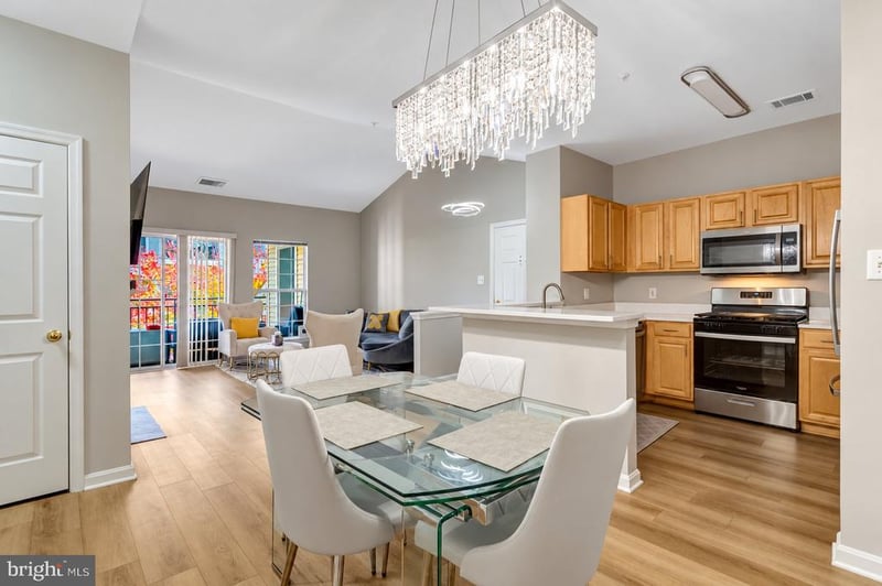 4127 Fountainside Ln #304, Fairfax, VA 22030