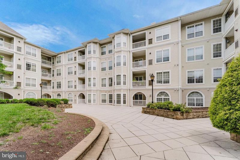 4551 Strutfield Ln #4128, Alexandria, VA 22311