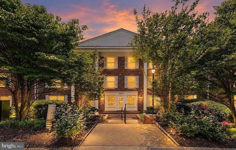 7621 Provincial Dr #311, Mclean, VA 22102