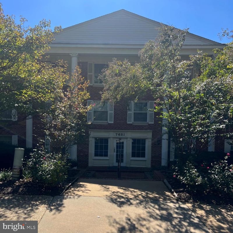 7621 Provincial Dr #311, Mclean, VA 22102