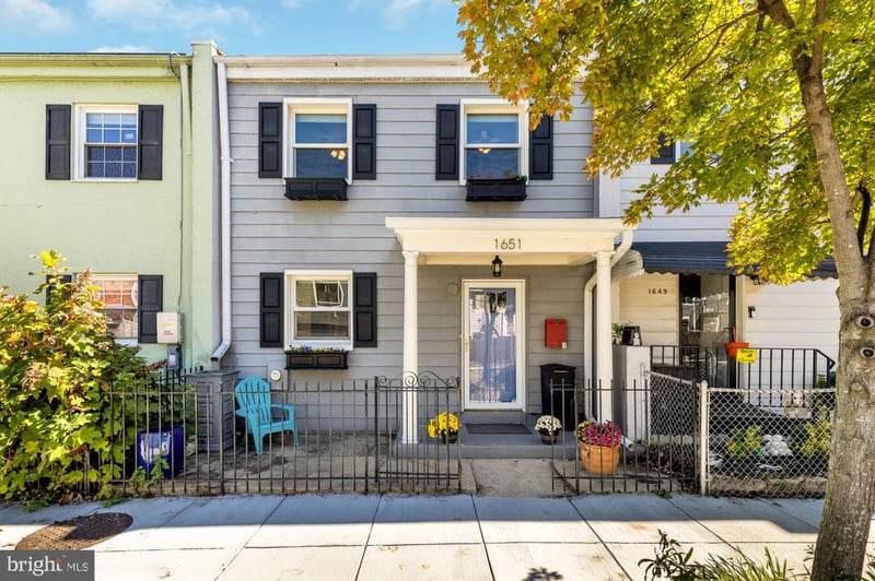 1651 11th Pl NE, Washington, DC 20002