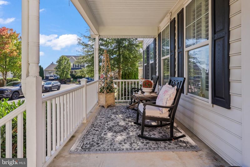 17430 Lethridge Cir, Round Hill, VA 20141