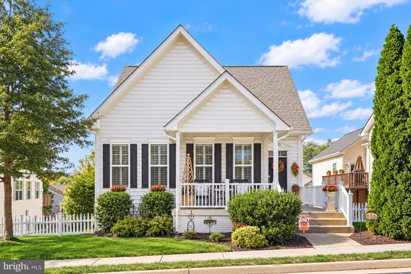 17430 Lethridge Cir, Round Hill, VA 20141