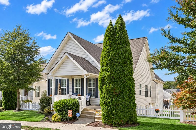 17430 Lethridge Cir, Round Hill, VA 20141