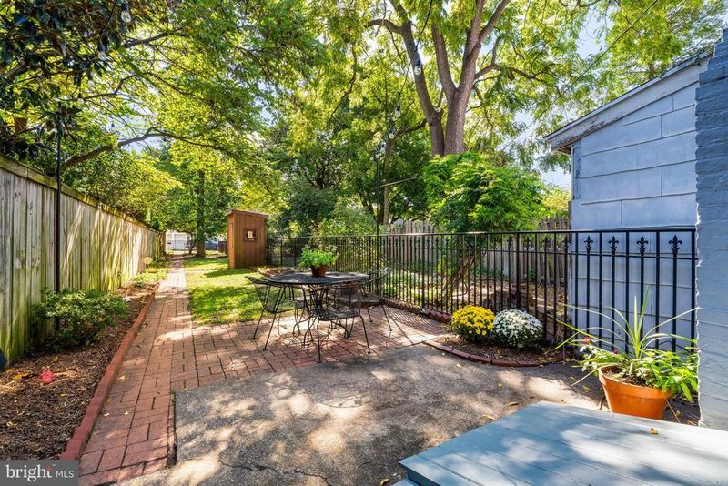 212 E 3rd St, Frederick, MD 21701