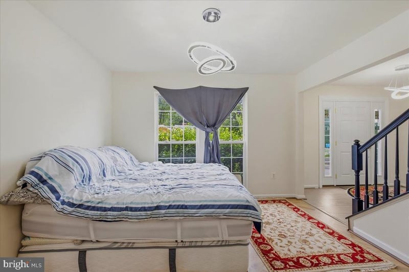 6903 Bock Rd, Fort Washington, MD 20744