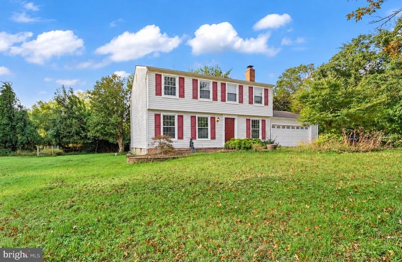 12339 Folkstone Dr, Herndon, VA 20171