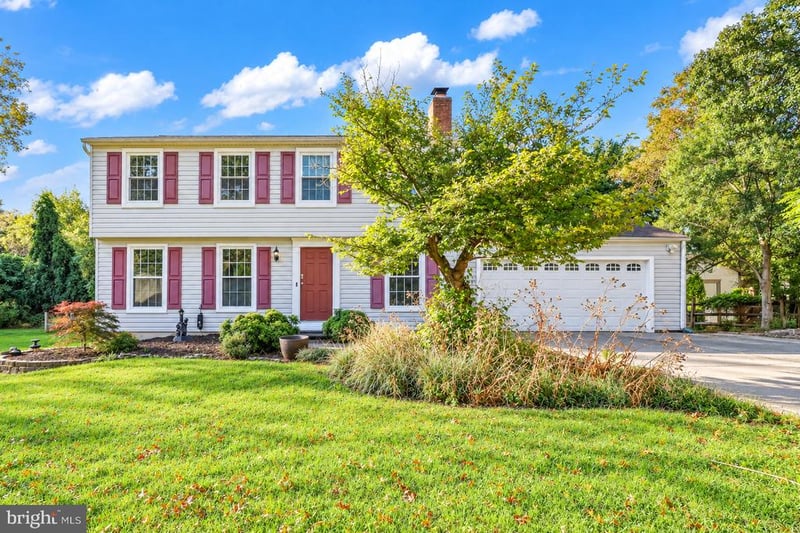 12339 Folkstone Dr, Herndon, VA 20171