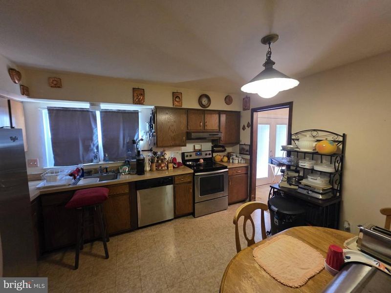 2714 Advent Ct S, Bowie, MD 20716